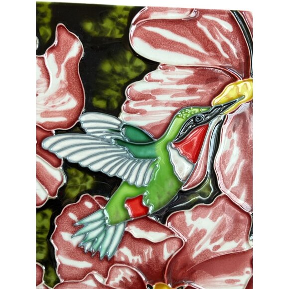 EN VOGUE Hand-Crafted 3D Hummingbird Art Tile Freestanding Hanging 8" Sq READ - Picture 5 of 15